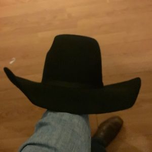 Black Resistol/Hooey Day Money 3x Fur Felt Bullrider crown cowboy hat.